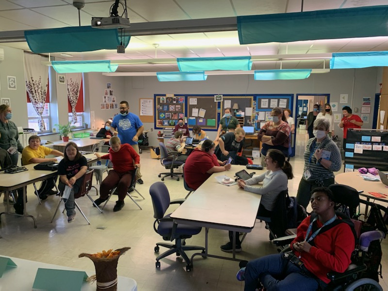 wrhsprincipals's tweet image. Today a group of our students participated in baking pies as they competed in a pie contest! The winning pie was awarded on both taste and presentation!