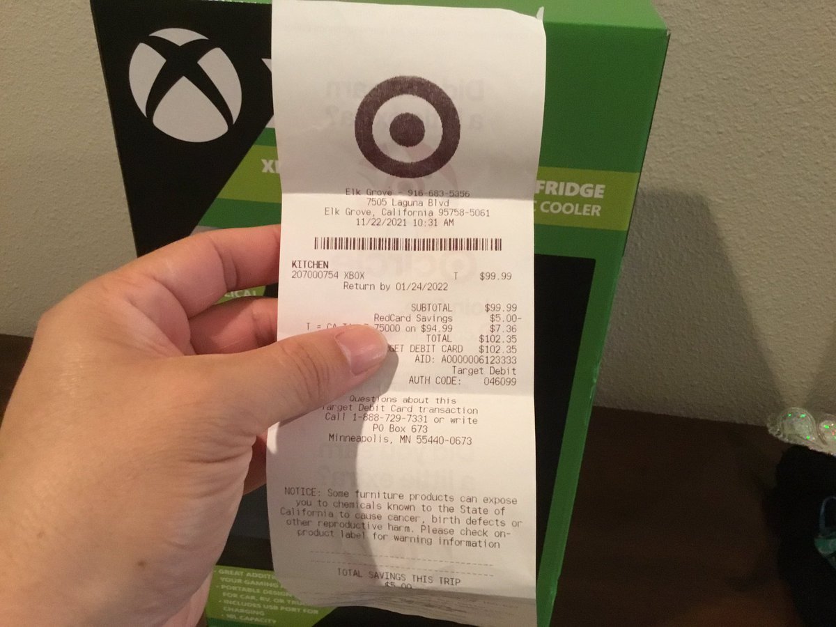 Coli2481's tweet photo. @PS5restocks_etc The Target I went to still had about 12-15 left after I bought mine. Don’t know how much longer they’ll be available. I called about 40 minutes before I went and was told that they had gotten 30 units this morning. https://t.co/V9h1cbx87N