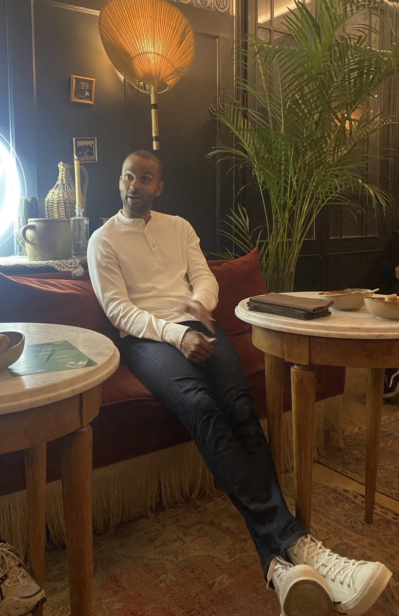 Encore une nouveauté pour <a href="/tonyparker/">Tony Parker</a> ! Il sort son podcast avec <a href="/spotifyfrance/">Spotify France</a> ( Thierry Henry est le premier invité de la saison 1)