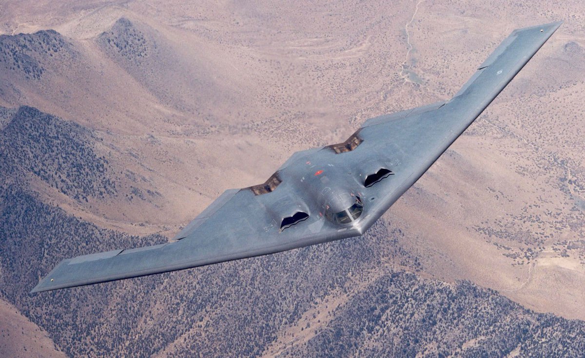 macdaceng's tweet photo. 33 years ago today, on November 22nd, 1988, the Northrop B-2 stealth bomber was revealed publicly in California.
Learn more facts about the B-2 here:
https://t.co/NwLOJG9BMh
#macdac #engineering #manufacturing #b2 #northropb2bomber #stealth #aircraft #airforce #usmilitary https://t.co/0rwIxwWySd