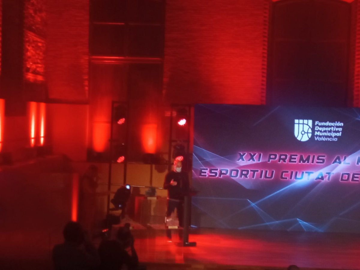 FDMValencia's tweet photo. Vicente Furio, Premi al Mèrit Esportiu a la trajectòria esportiva més destacada.
#PremisEsportiusVLC https://t.co/vV2xAdkT9J