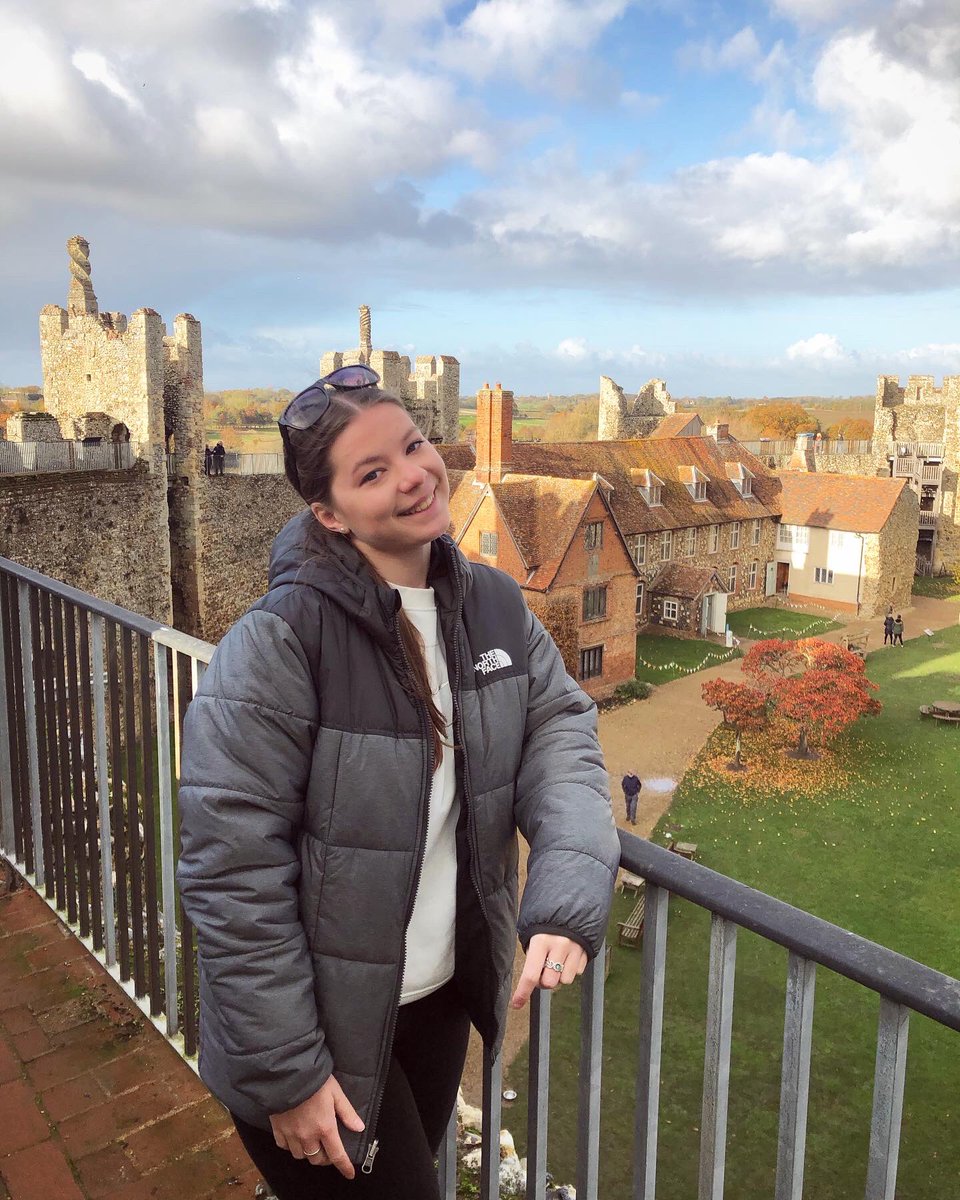 jessbarrettuk's tweet photo. Exploring the castle on the hill 🎵 https://t.co/Spg6OvfHy0