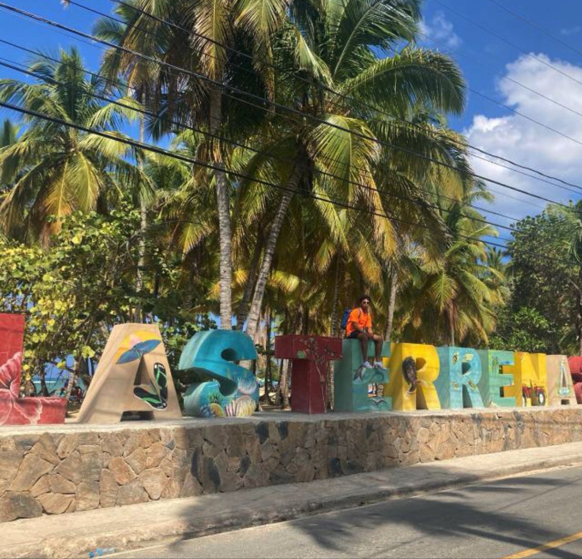 Franyii4's tweet photo. Que estoy trabajando, no de vacaciones 🤦🏾 https://t.co/EEhZ2yqGJu