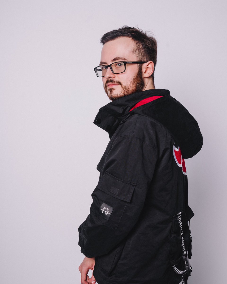 TeamLiquidCS's tweet photo. Everybody wish @1grimcs a happy birthday and good luck at #BLASTPremier this week 🥳🏆 https://t.co/NSn3Yst58x