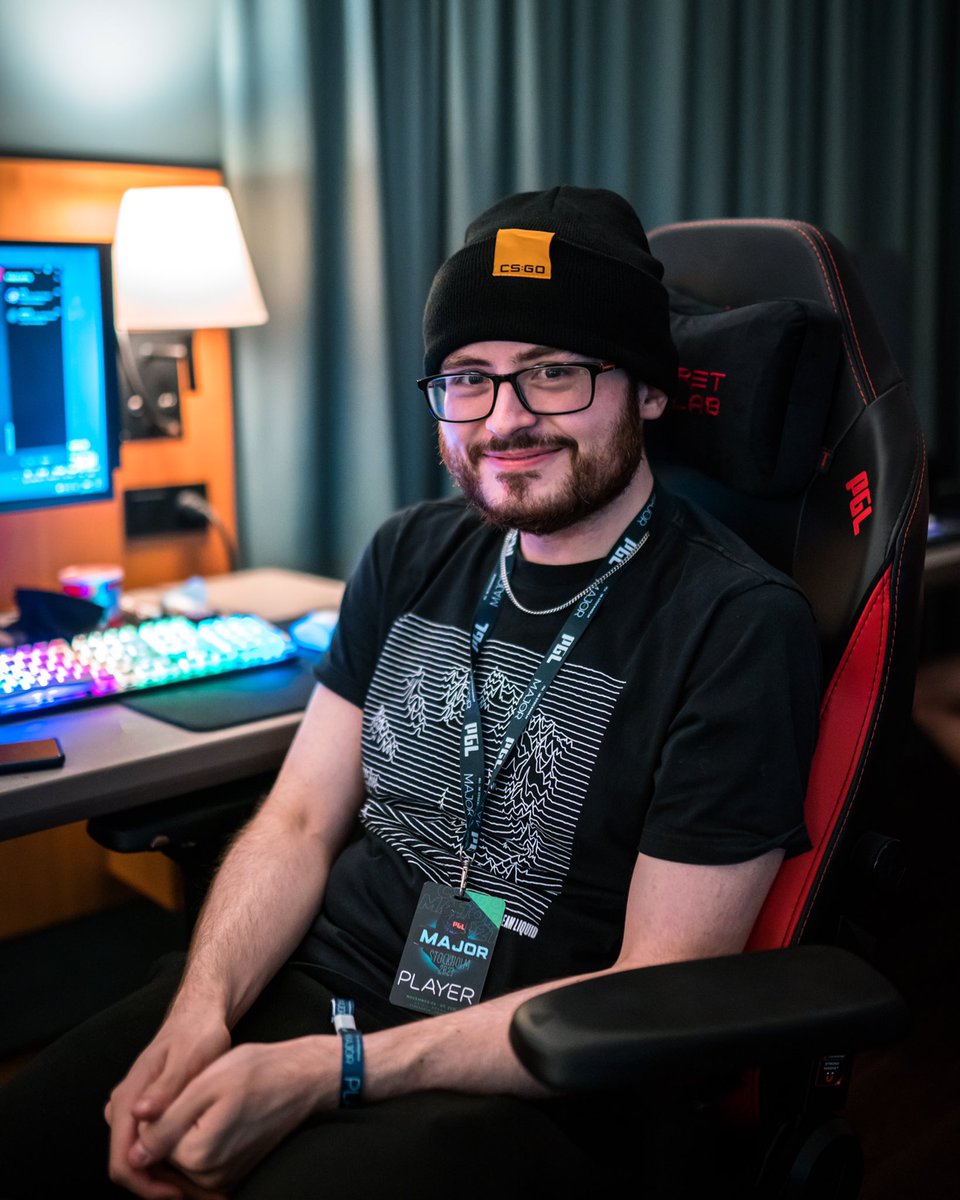 TeamLiquidCS's tweet photo. Everybody wish @1grimcs a happy birthday and good luck at #BLASTPremier this week 🥳🏆 https://t.co/NSn3Yst58x