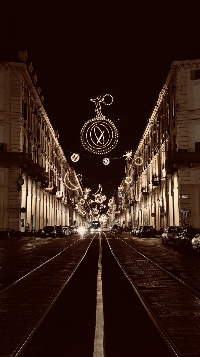 maccili's tweet photo. La mia #torino #illuminata ✨ https://t.co/8l3abvJhru