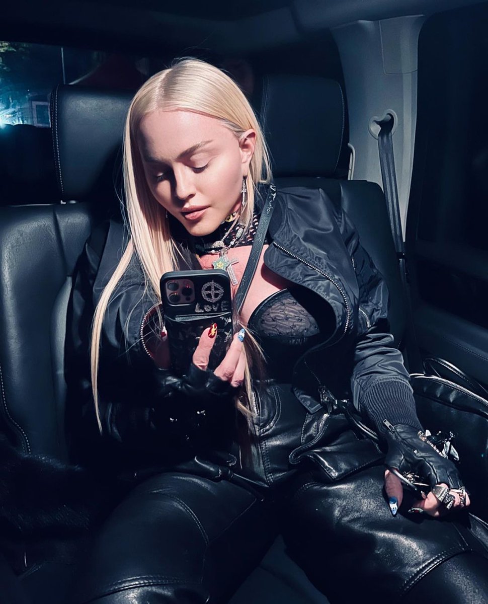 MLMutiroes's tweet photo. Novas atualizações da Madonna em seu Instagram Madonna https://t.co/Imc2mWm2fX