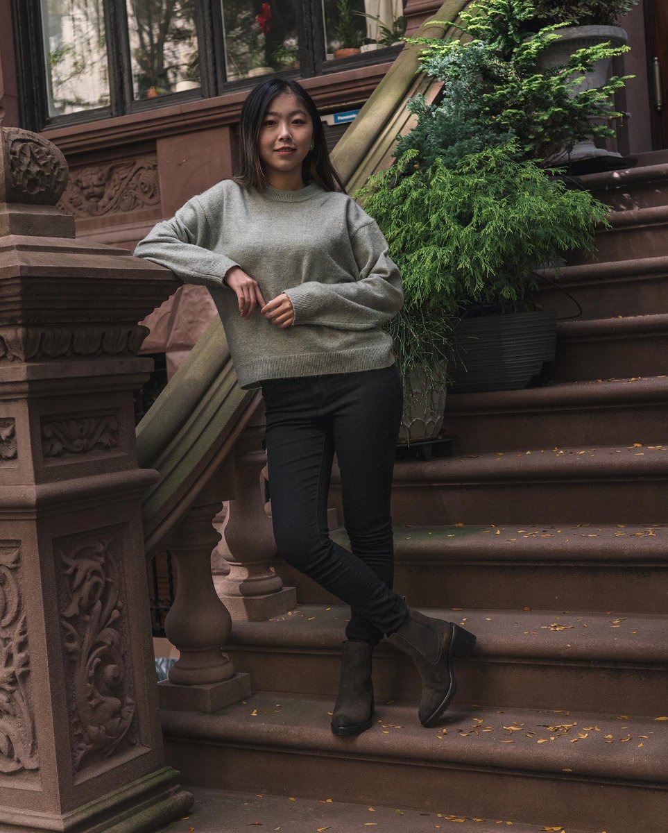 ThursdayBootCo's tweet image. Olive &amp;amp; Fall @wow_blair 🙃.
📸 @cuffington 
#ThursdayBoots
#Knockout
#FallTones