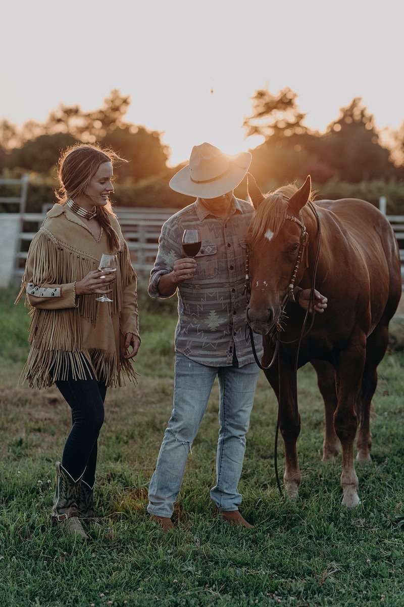 leapinghorse's tweet photo. Crisp fall evenings and a glass of Leaping Horse Wine— a match made in heaven. https://t.co/h2jxpHF2Mm https://t.co/mNyY9OM4EO