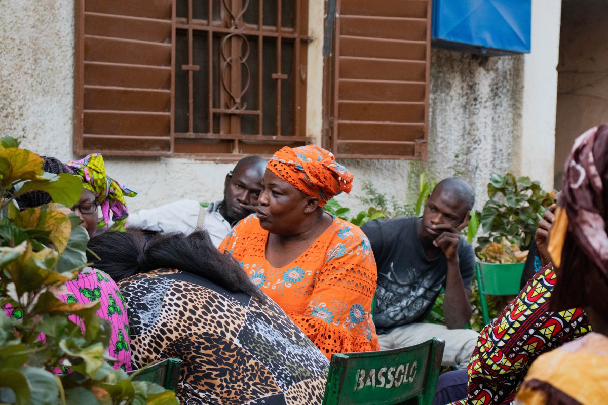 LesPraticables's tweet photo. #LesPraticables21
"Chut ! Cérémonie en préparation. Il va y avoir de la joie dans la rue 369 de Bamako-Coura.
Festival in progress...
#lespraticables https://t.co/eMx6yfsNFI