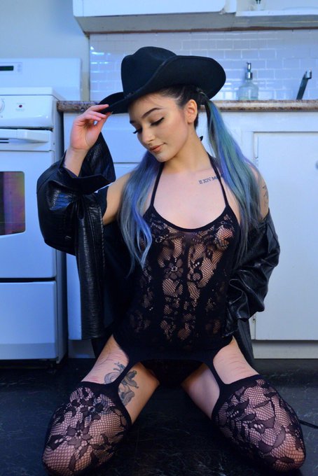 Am SO excited to announce have had the chance to work with the beautiful @NikkiXelizabthh And will be<a href="/tag/follow"class="tags"><span>#follow</span></a><a href="/tag/photography"class="tags"><span>#photography</span></a><a href="/tag/inked"class="tags"><span>#inked</span></a><a href="/tag/published"class="tags"><span>#published</span></a><a href="/tag/girls"class="tags"><span>#girls</span></a>