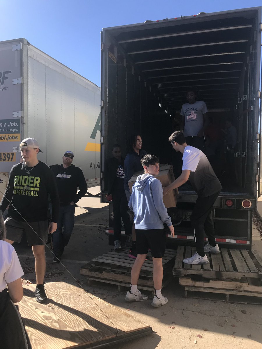 Rider Raiders Bball tweet media