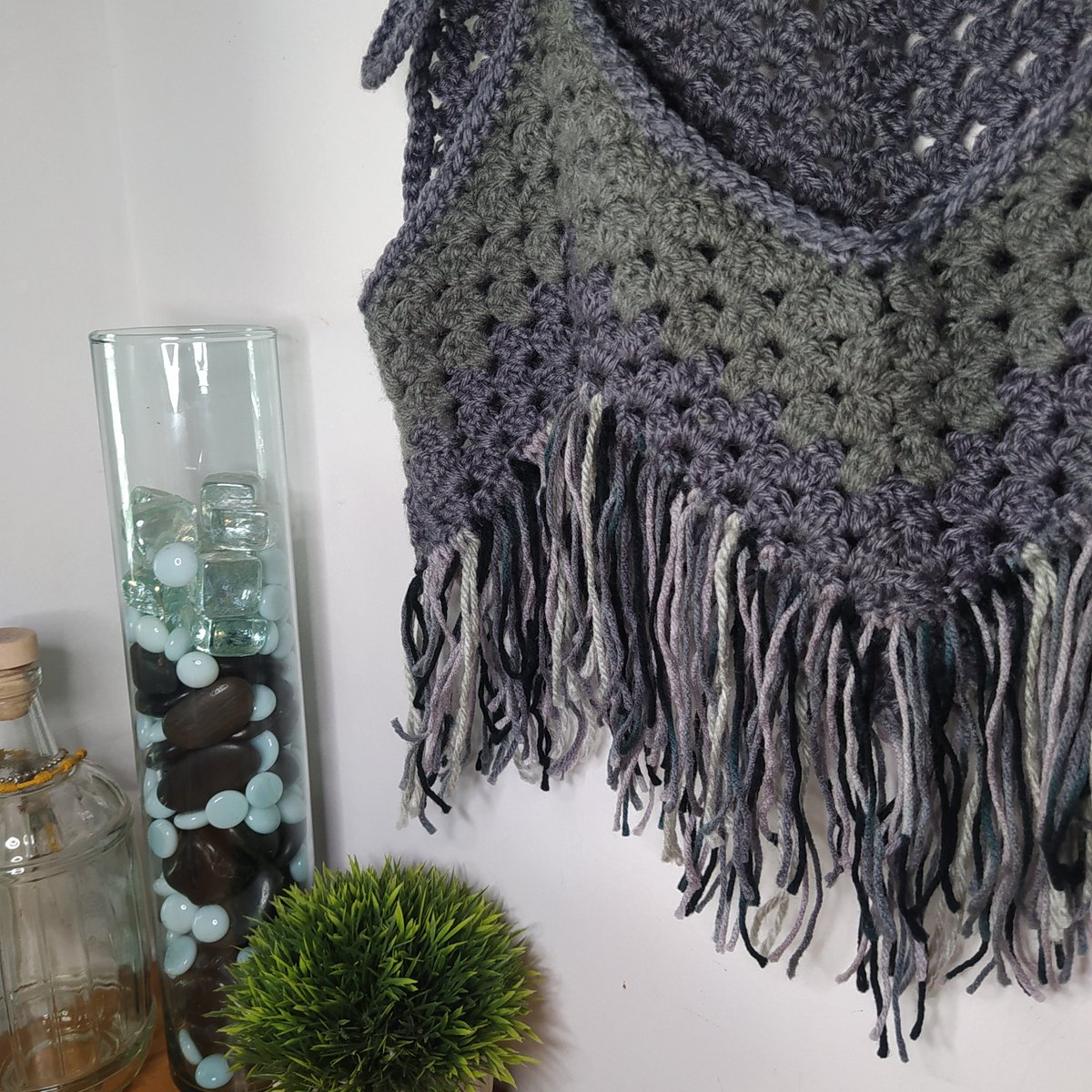 ChungaBooVE's tweet image. 🗞️ MONDAY NEWS 📰
Ya le estamos cotizando un corrector de postura a Las Tolais... 
💃🏻 ¡Los flecos llegaron para quedarse! 💃🏻