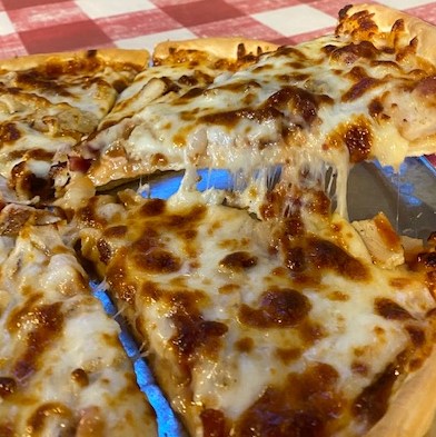 David's Cowboy Chicken pizza will get you in the mood for turkey. Probably. 😁 Call 316-733-1111,