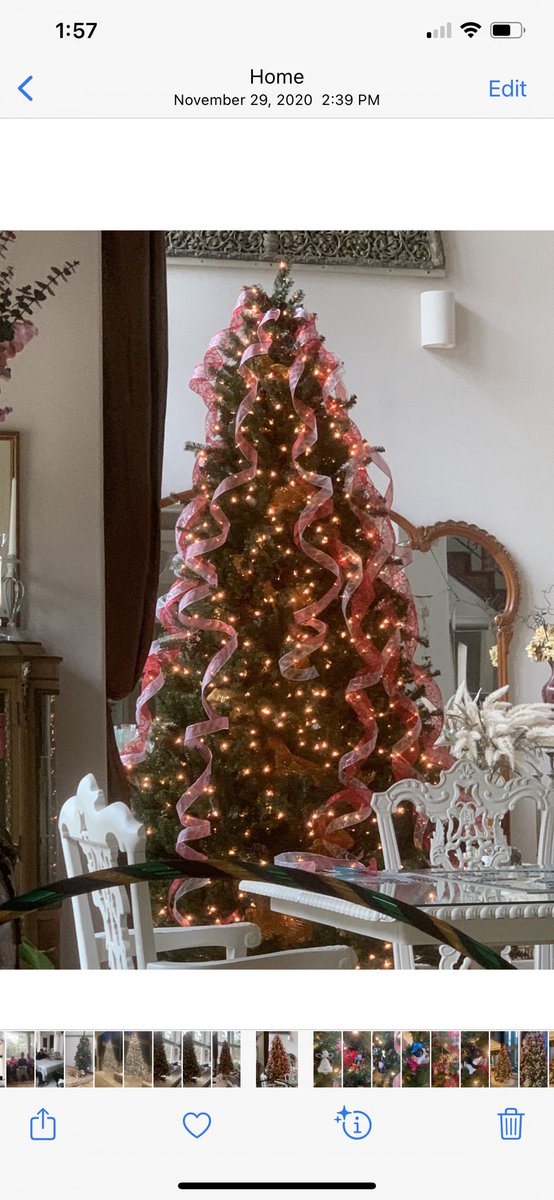 lauren_minette's tweet photo. Down or around? #trimmingthetree #Christmas #christmasdecor https://t.co/QdOJHieKgK