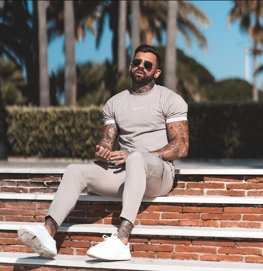 GaiusAlexander's tweet photo. "Alreafy missing the summer air" https://t.co/3ovwFJU6PB