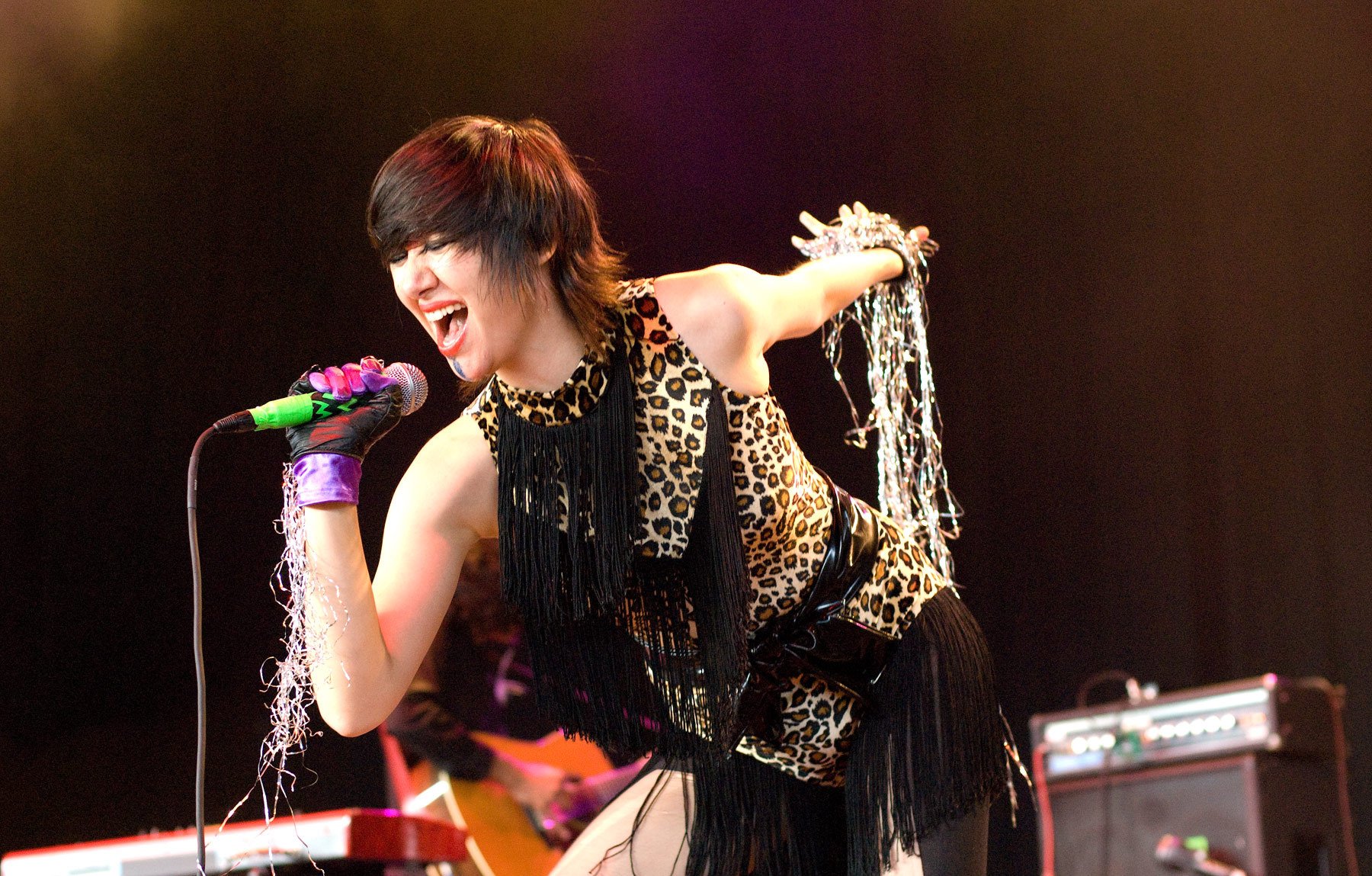Happy birthday wishes today to Yeah Yeah Yeahs frontwoman Karen O Orzolek! 