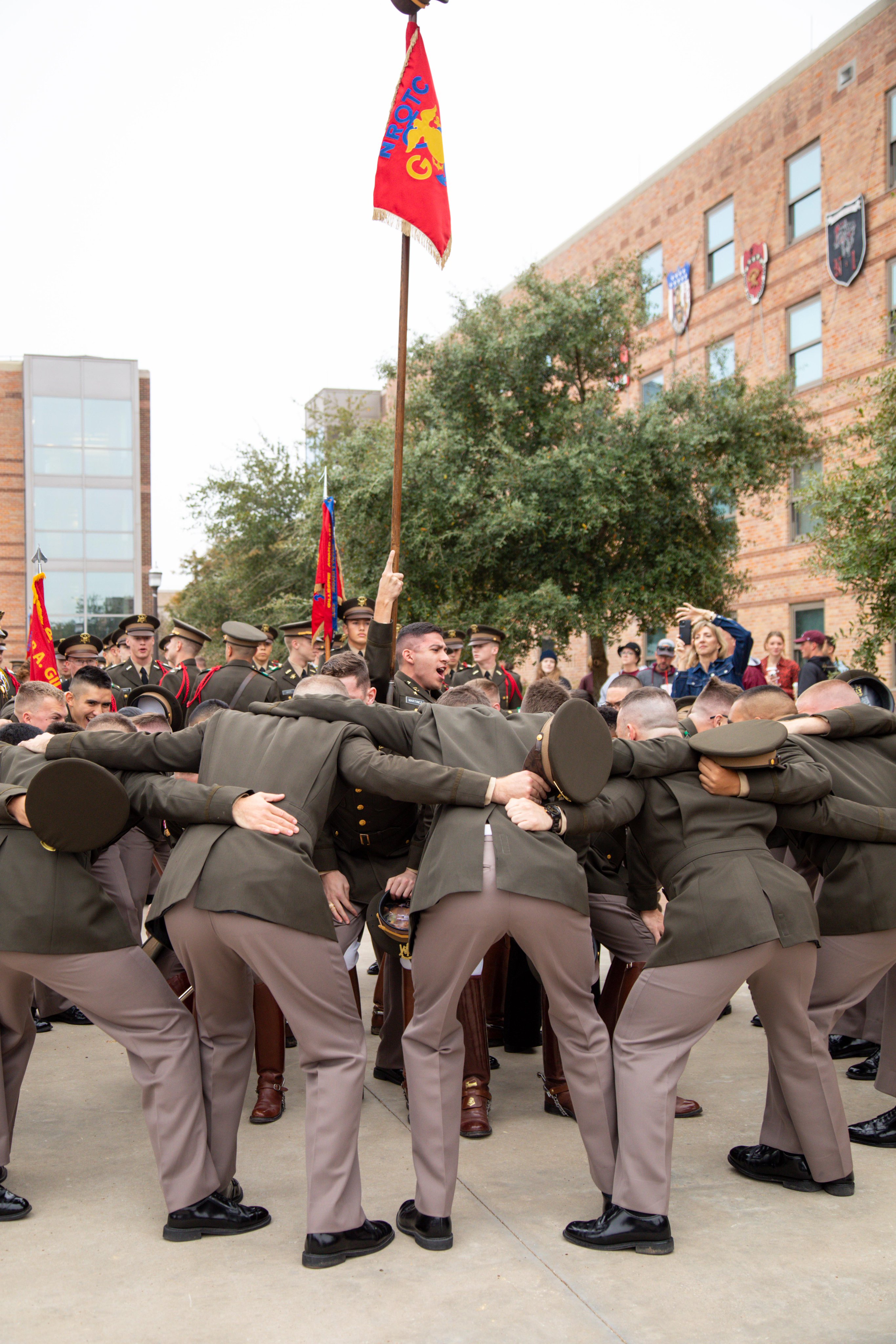 FE0wS4ZXoAINHi2?format=jpg&name=4096x409