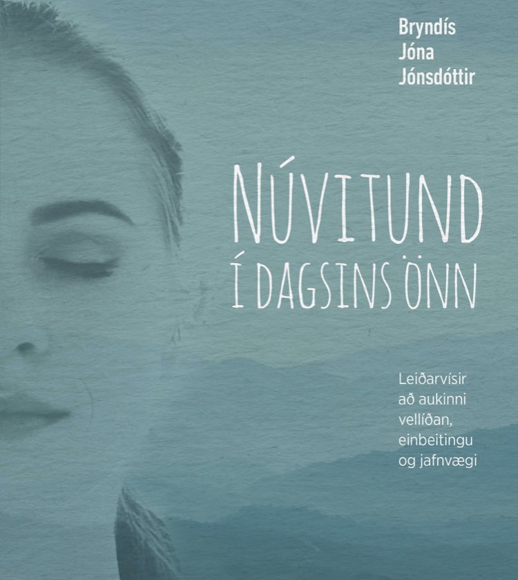 D6: Hlaðvarpið sem ég mæli með heitir Dótakassinn, þar er m.a. fjallað um tilfinningar og líðan, flott efni fyrir unglinga. Bókin sem ég bendi á heitir Núvitund í dagsins önn,góð bók fyrir þá sem vilja kynna sér núvitund og gildi hennar. #12dagatwitter #menntaspjall