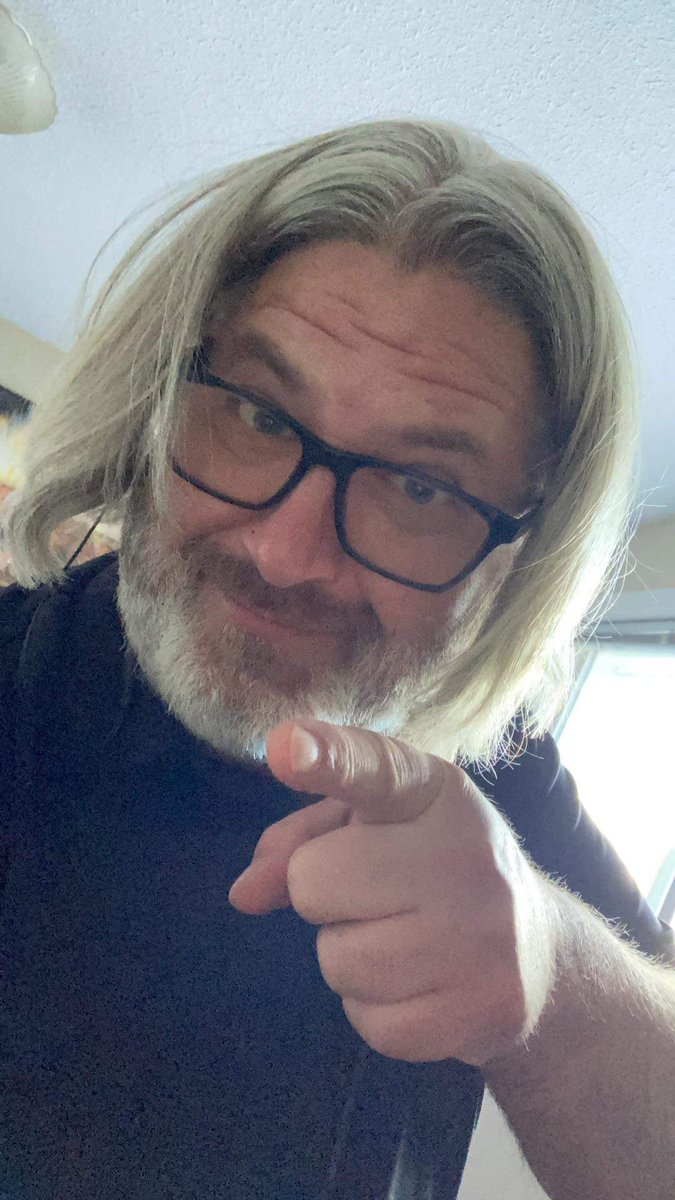 SpacedOutRadio's tweet photo. Tune in Monday-Friday each week to hear Dave Scott on Spaced Out Radio! 12a.m. ET/9p.m. PT at https://t.co/ct7LveR1Ab or https://t.co/axV5geDFqI You can also follow him @DaveScottSOR
#SpacedOutRadio #WeOwnTheNight #paranormalradio #talkradio #podcast #youtube #radio #media https://t.co/erBflqmfoH