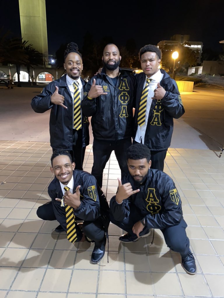 imglennwin's tweet image. Mu Kappa is back and better shout out to my Spr 21 (two) and Fall 21 (four) Neos! #AlphaPhiAlpha #MuKappa #LegionOfDoom #UCSB