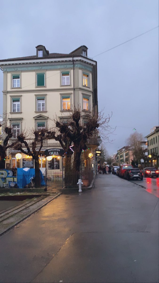 @TravelCuddly01 Evening @ Bern 🇨🇭