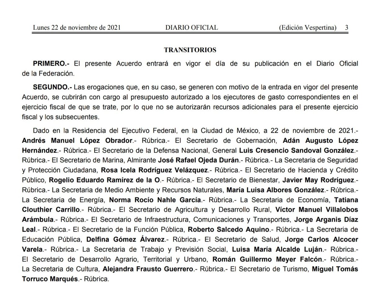 AlfredoLecona's tweet photo. Acaba de pasar algo GRAVÍSIMO.

El señor que gobierna este país despreciando la constitución, acordó con él mismo y sus pistolas que sus megaproyectos sean asunto de seguridad nacional, se aprueben al chilazo y en un régimen especial de opacidad.

LA LOCURA. https://t.co/6JPhMChyob