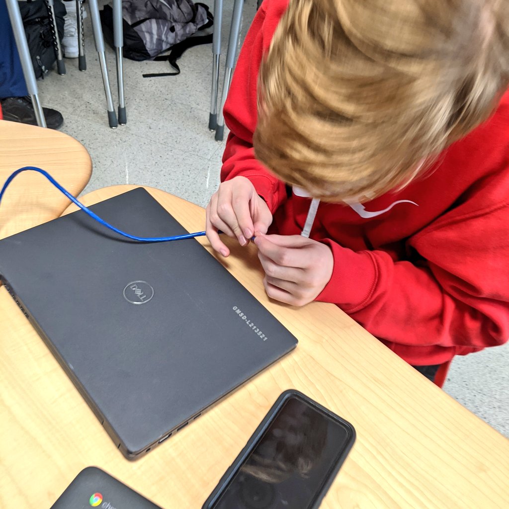 Networking lab complete ✔️ Students untwisted wires in a network cable, put the wires in order, and placed new ends on the cable (easier said than done). They then tested their cable to see if it provided an internet connection. A bit of a mess, but oh so fun! #igtbac