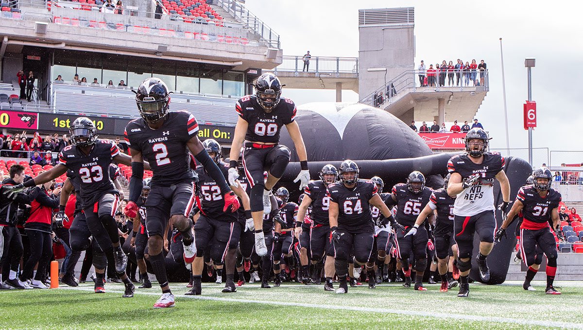 I’m excited to announce that I’ve received an offer from Carleton university! <a href="/CURavensFB/">Carleton Ravens Football</a> <a href="/cthpkns/">Chris Hopkins</a> <a href="/fp_farinaccio/">Franco Farinaccio</a> @thekublek <a href="/SaintVilien/">coach POLO</a>