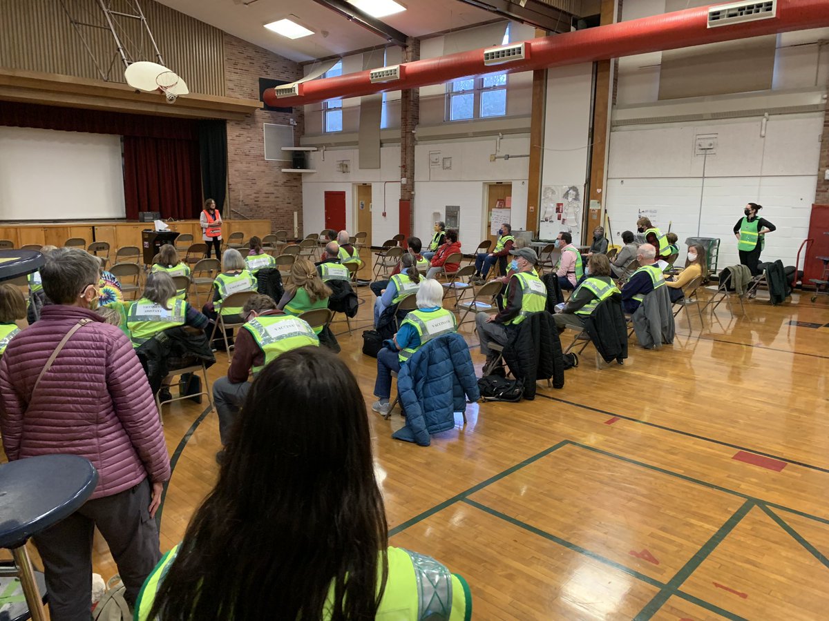 GESprincipal1's tweet photo. A great turnout for the vaccination clinic at GES tonight.  So proud of our community!  #GoGES https://t.co/0jOdDnHSOU