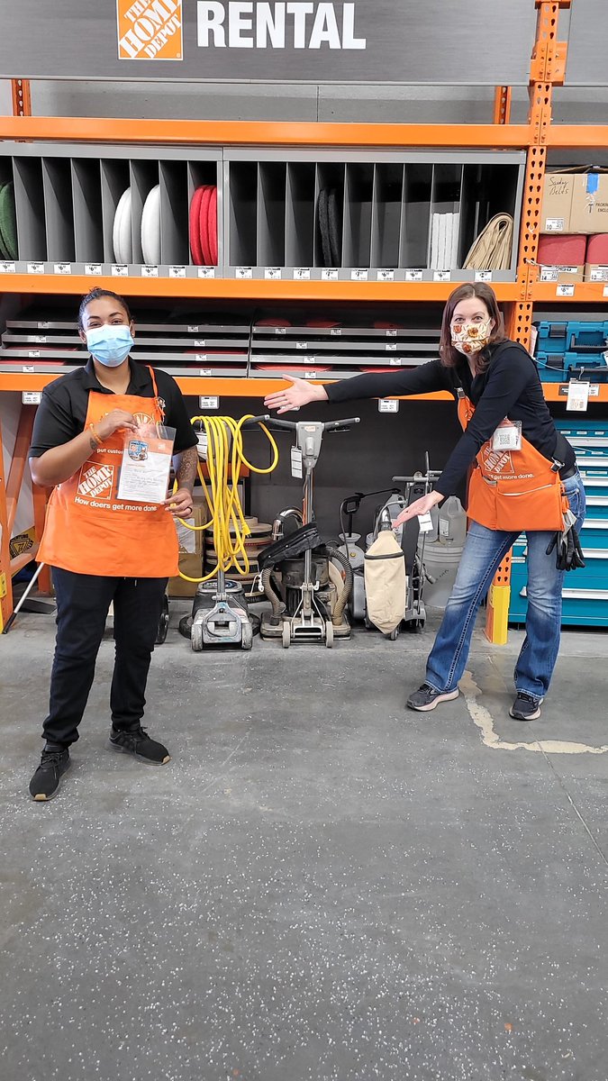JuliaMaHD's tweet photo. Congrats to Amelia Eden for reaching 100 stars for VOC! You rock! Keep building those relationships! #HD2216 https://t.co/gKA9CUs5eT
