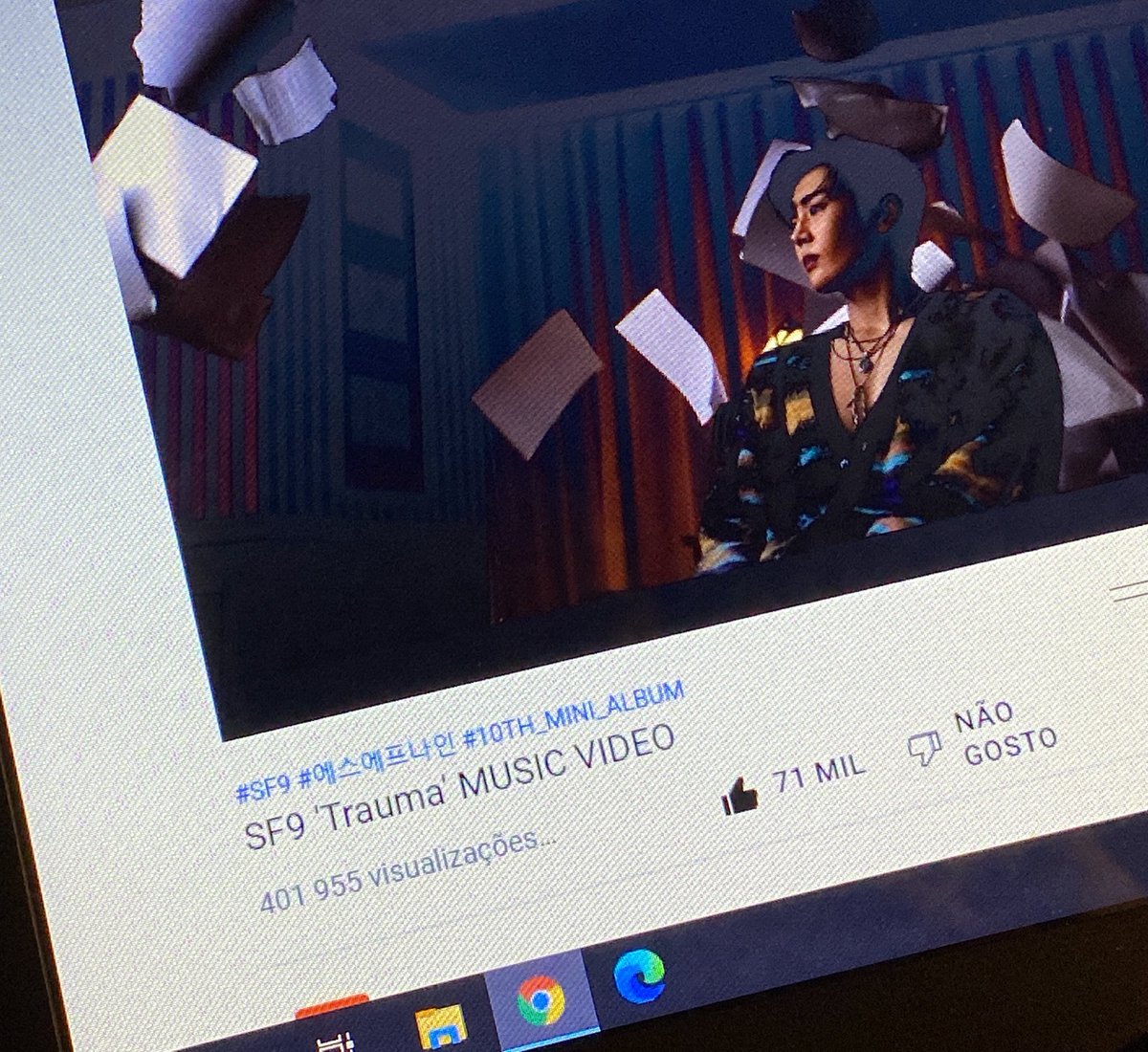 keep streaming y’all! our goal is supposed to be 1M in 24h 🥺
