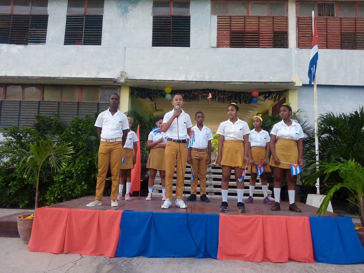 FundichelyRosa's tweet photo. Como paso de avance en la educación de #SantiagodeCuba es la #calidad. Es nuestra manera de contribuir hacia una sociedad próspera y sostenible.  #UnMejorPaís #CubaMined #CubaViveyAbraza #SomosContinuidad @dpestgo @elsa_ena @Gob_StgoDeCuba @RamnMonte1 @JorgeLuisPerd20 https://t.co/XcUCI9grPw