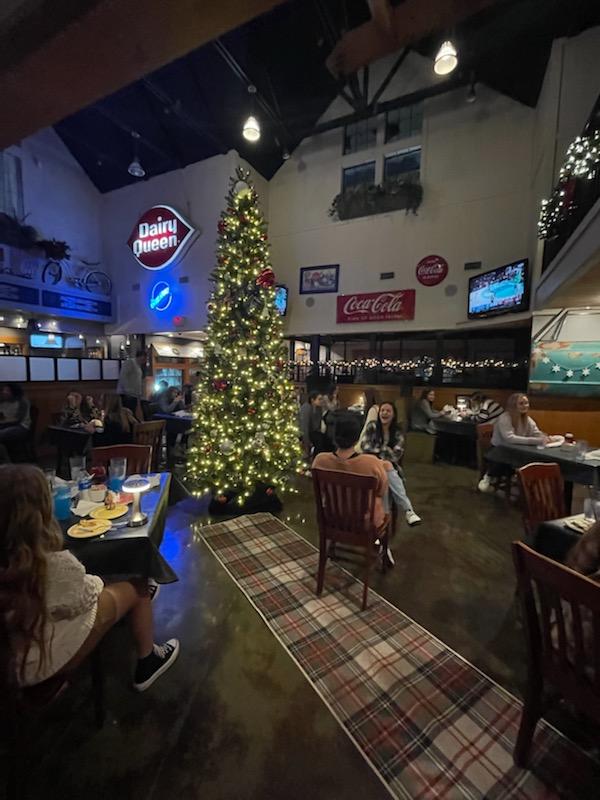 Team Thanksgiving at #midamericagrille thankful for the hospitality.