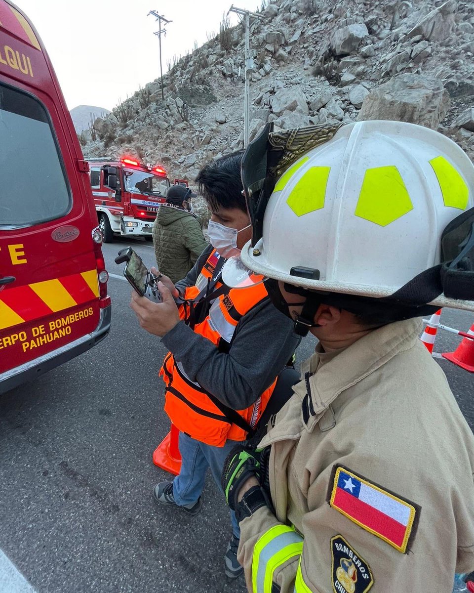 Nuestro Equipo DroneSar se desplegó en la comuna vicuña, sector de Chapilca. Donde apoyaron a Equipos de emergencia en la contención de incendio forestal. 

Nuestros operadores colaboraron con el comando de incidentes con soporte de imágenes  para la toma de decisiones.