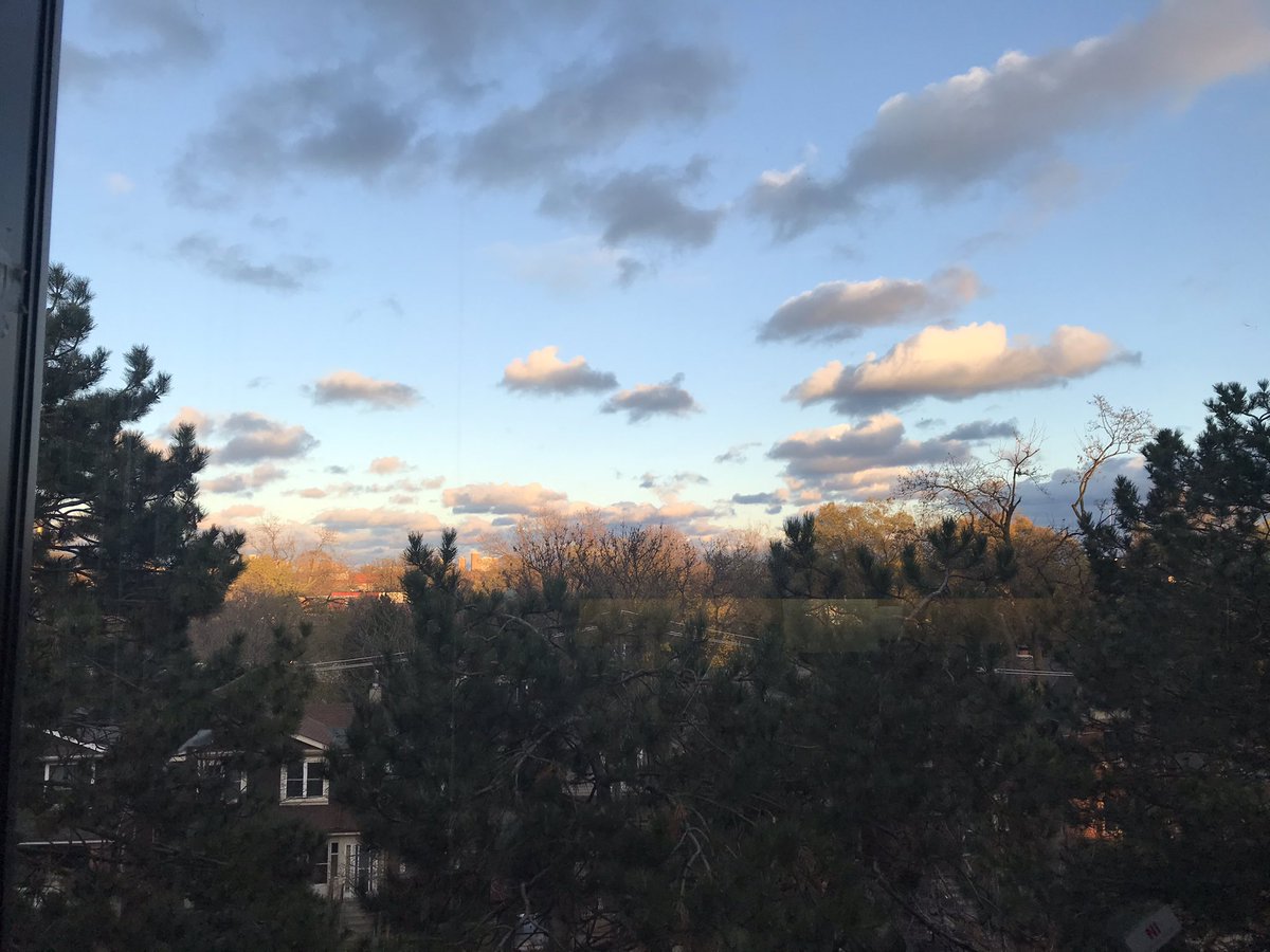 quailkwe's tweet photo. End of the day #classroomwithaview #indigenouseducation #gratitude #thebellhasrung #happymonday @KWSS_TDSB https://t.co/rp70WnV1ly