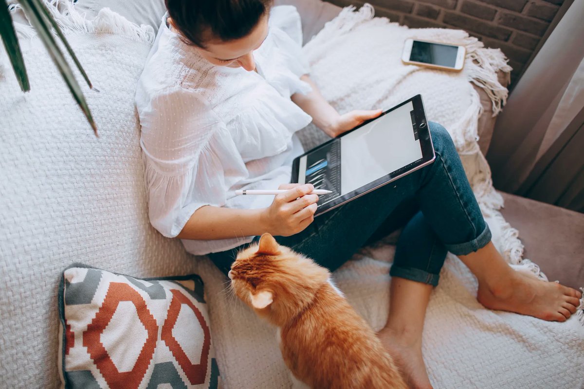 MBLBC's tweet photo. Are you still contemplating what the future of work looks like for your company? In our latest blog, MBL shares all about Hybrid Work: the pros, the cons, and the different types of hybrid work models. Could this be the #futureofwork? https://t.co/c8zCOMYGu7 https://t.co/r8MlOFUGno