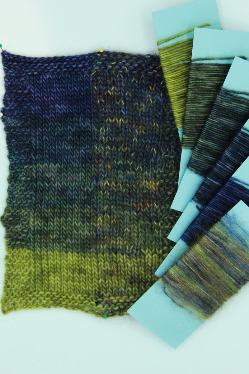 ChromaPsyche's tweet photo. Yellow🐤  ↔️ Violet👾

"In the gardens with the fireflies"

.
.
.
.

#ChromaAndPsyche #HandDyedYarn #IndieDyer #HandDyedFiber #FiberArtists #Yarn #Poetry  #BIPOCMakers #BlackPeopleKnit #EnbyArtist #BlackCreatives #Swatches #ColorStudy https://t.co/Wxc8G1Ly7G