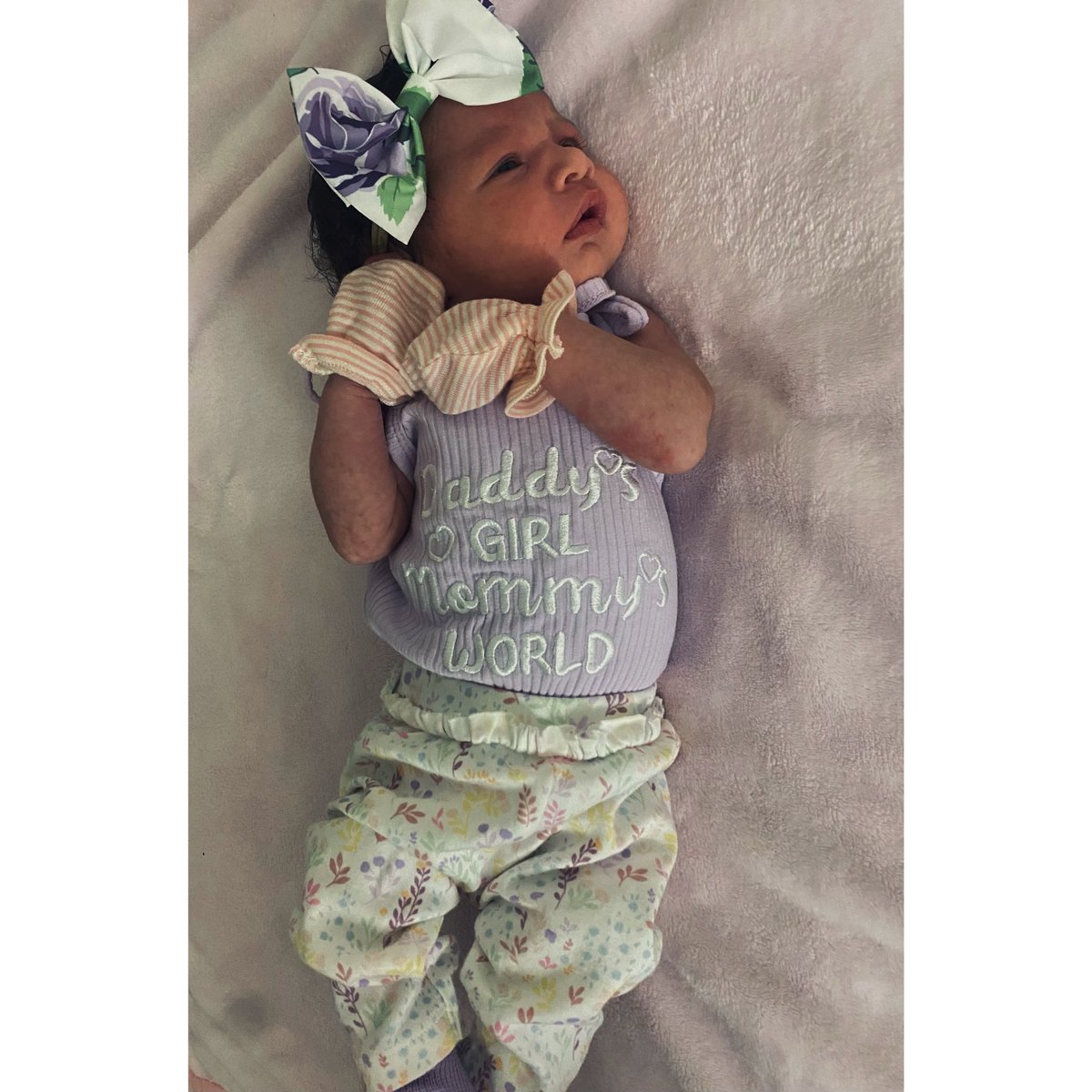 carodelv's tweet photo. Daddy’s girl, mommy’s world 🌎👨‍👩‍👧💞 https://t.co/ciBBWzHOgH