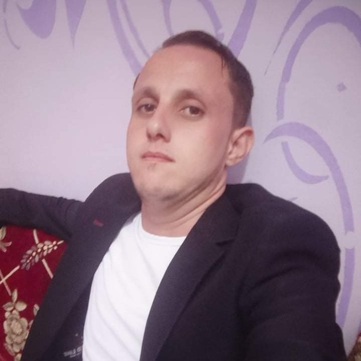 abdolover_39's tweet photo. #صورة_ملف_شخصي_جديدة https://t.co/bfHZ4heyIH