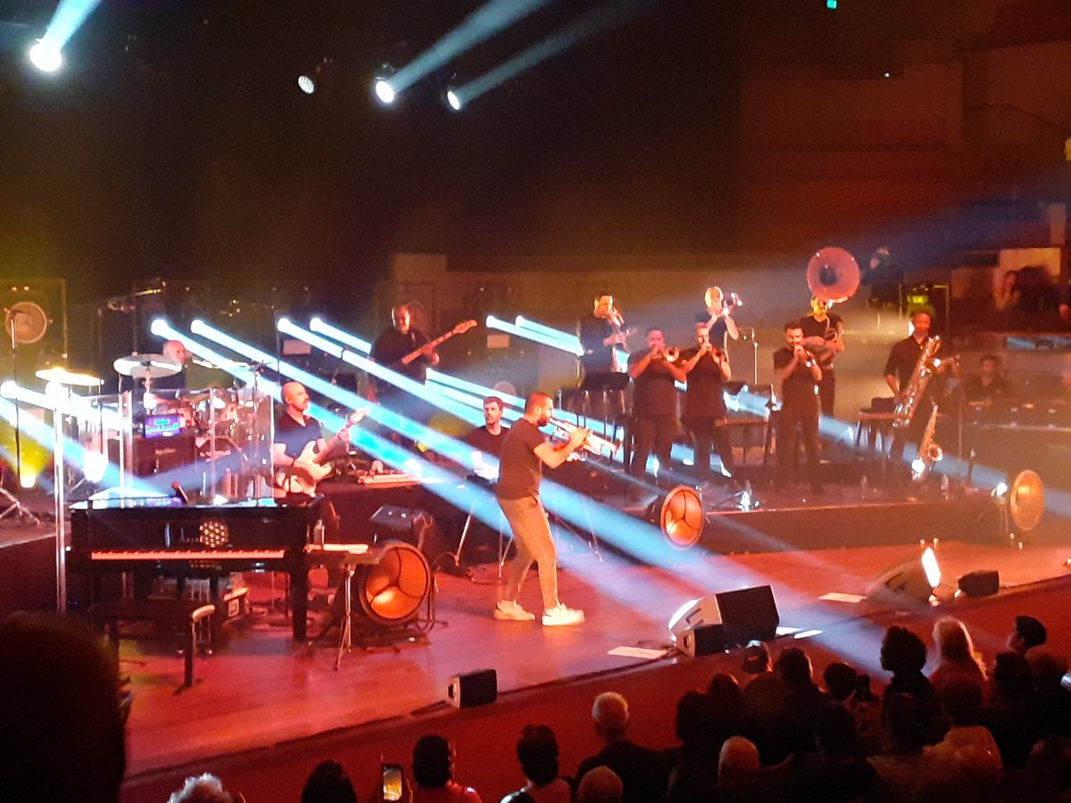 WARMING UP: what a great show @ibrahim_maalouf , see you tomorrow in <a href="/TheaterTilburg/">Theaters Tilburg</a> !