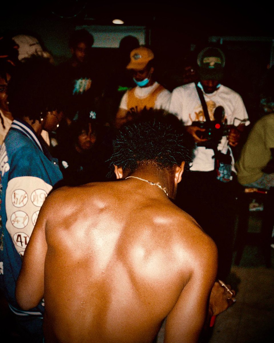 TheRealSeeFour's tweet photo. The only way to get that SPIRIT OUT is by EVOLVING βοΈmost try to walk before they know how to CRAWL . May you find your SPIRIT π¦πΏππΎ
#seefour #spiritofawarrior https://t.co/S1Hy57TDQi