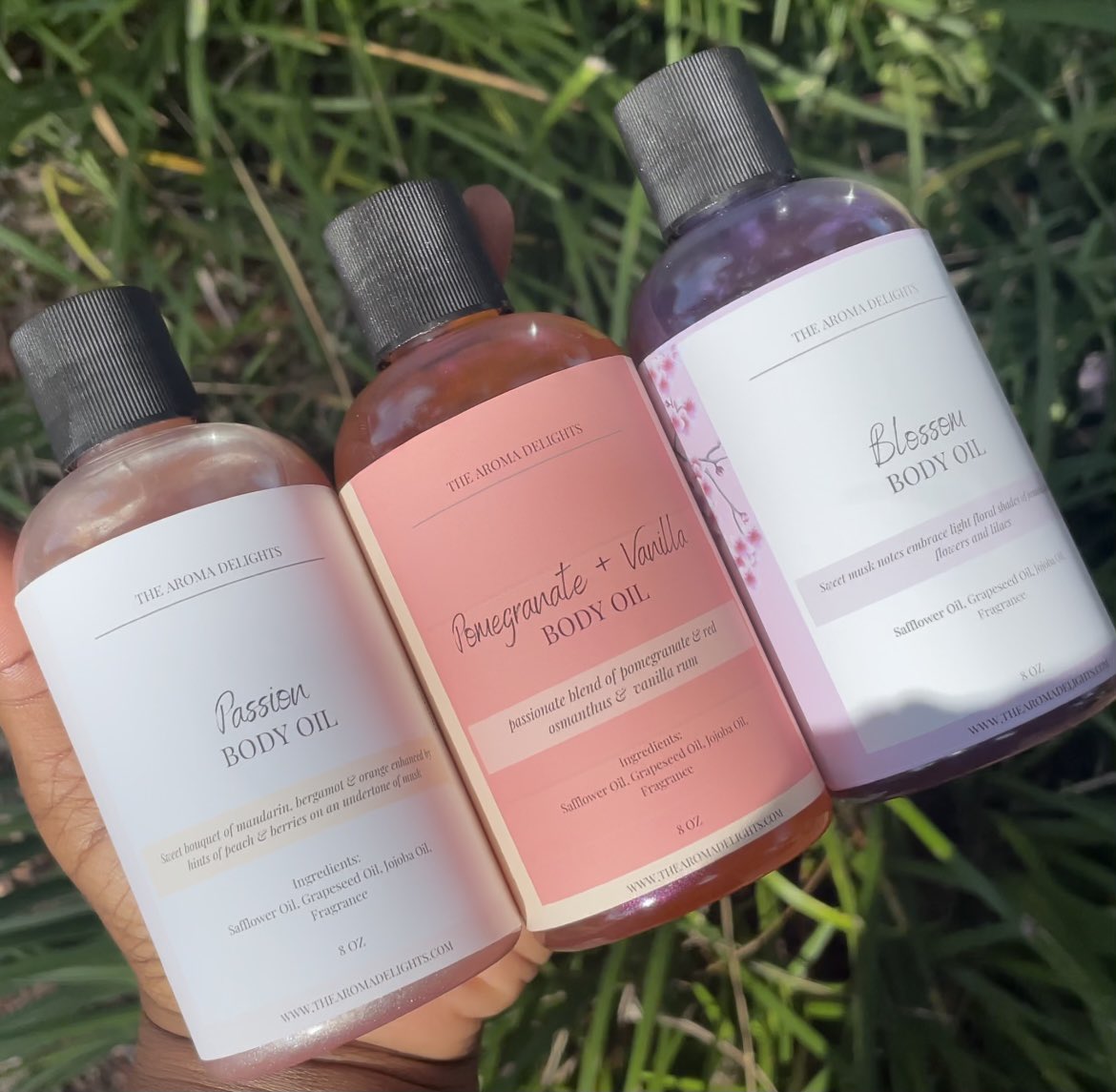 Aroma_Delights's tweet photo. @OkSoMik Hello! I’ll be having a 30% off sale, discounted gift bundles and more. I sell body butters, body scrubs, body oils and more. Shop https://t.co/duDT634B5b https://t.co/POaBlAr3oA