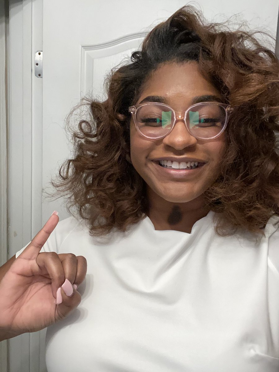 _dautcom's tweet image. Woke up P R E T T Y 😌💕