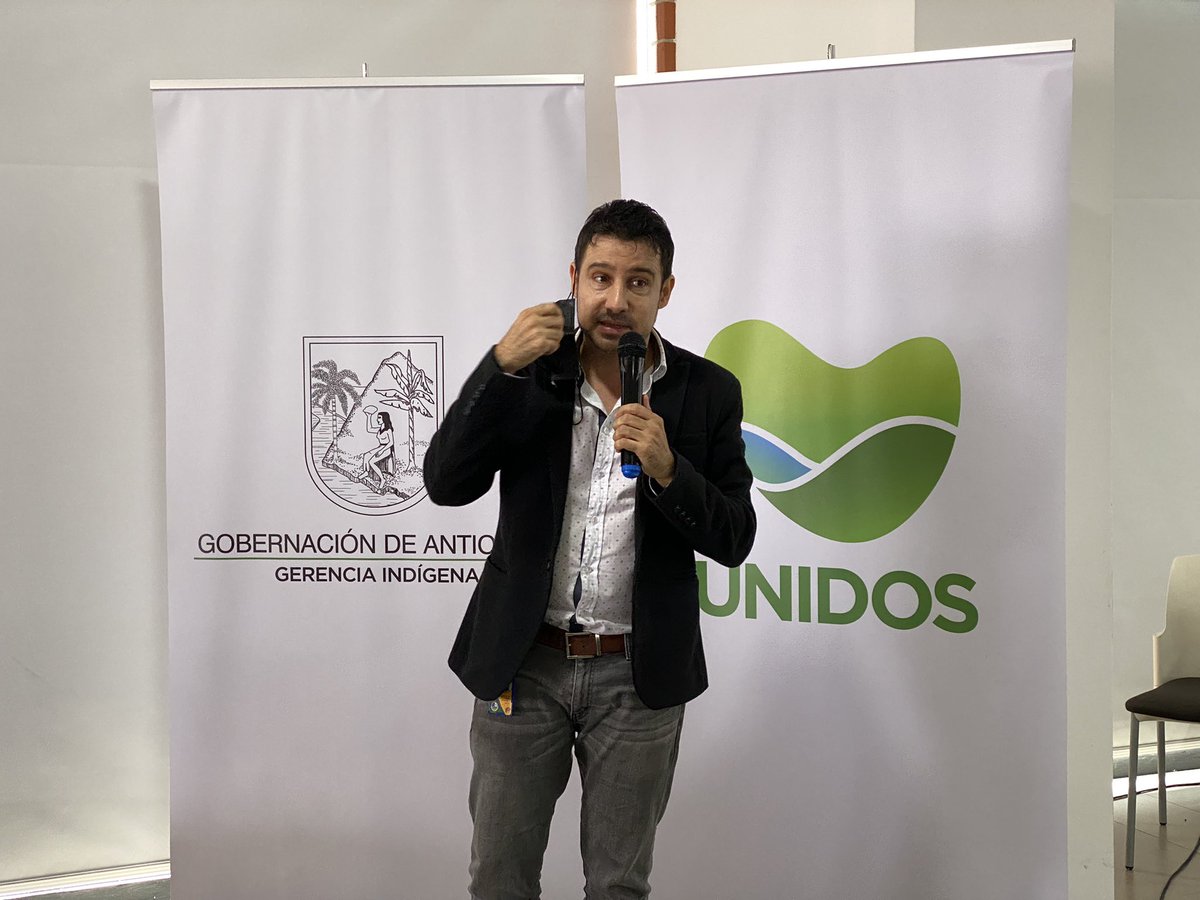 IndigenasAnt's tweet photo. Estamos en revisión de los acuerdos de La Minga con la @OIA_COLOMBIA . En la @GobAntioquia estamos #cumpliendo. 
Activamos el Fondo Especial de Desarrollo Indígena. 
#SomosInclusión https://t.co/nIdAJlzUfM