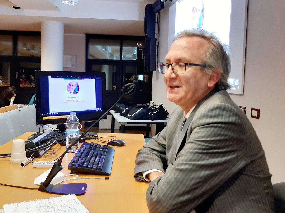 Simone Aliprandi tweet media