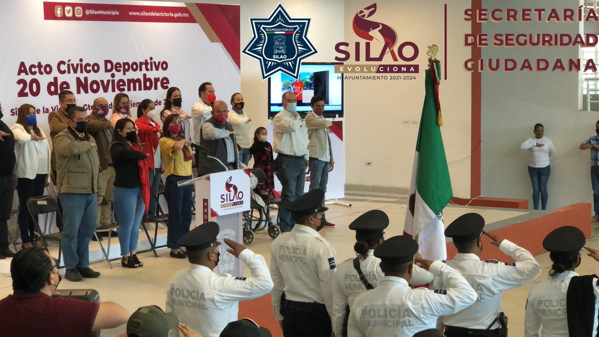 SilaoSP's tweet photo. 👉🏽 Por si no lo viste 👈🏽

🎊 En el marco de la conmemoración del CXI Aniversario de la Revolución 🇲🇽, este 20 de noviembre, la Secretaría de Seguridad Ciudadana, participó en el acto cívico deportivo con una exhibición del grupo K9 🐕.

#SilaoEvoluciona
#SilaoEvolucionaPorTi https://t.co/Ik0tN0WG6e