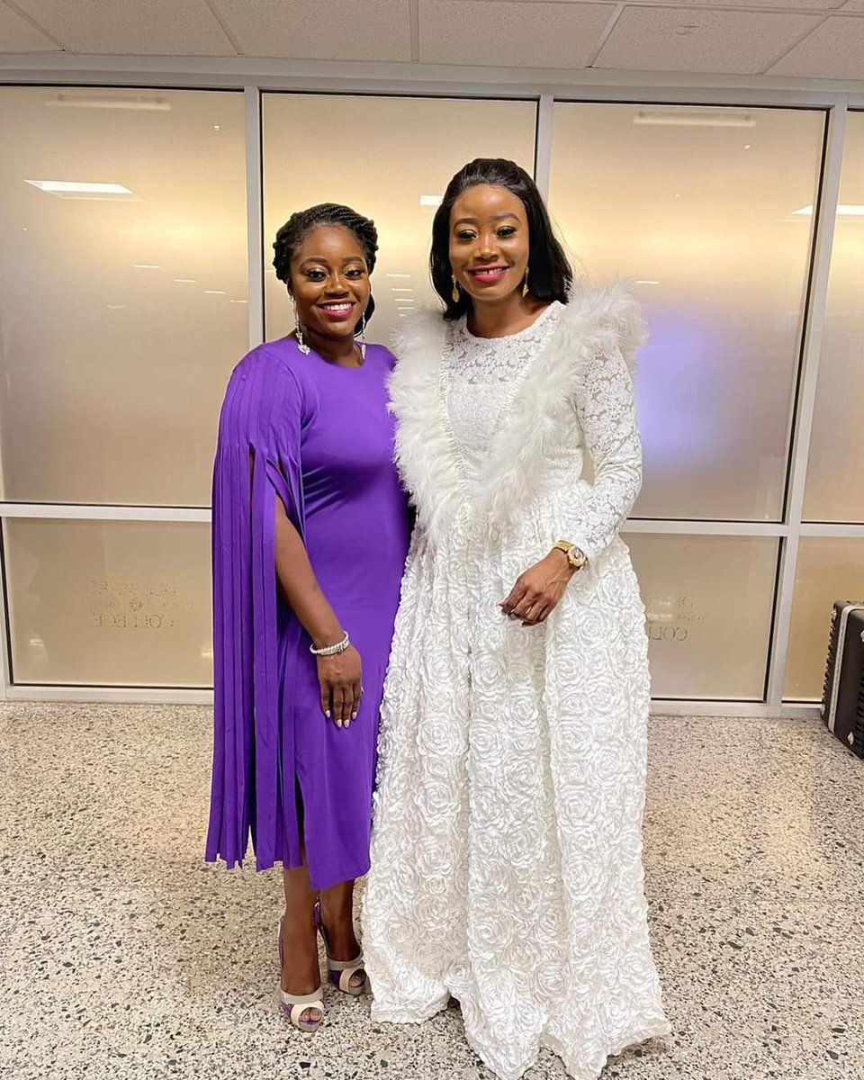 milly_yankey's tweet photo. Happy birthday to my beautiful sister @sarahsingsofficial_

Just as your beautiful heart, I pray for more peace, joy and happiness in your home dear. God bless you greatly 🙏❤️🙏💜🔥

#millicentyankey #awuradekasa #birthday #ghana https://t.co/5uSCMHNSH8