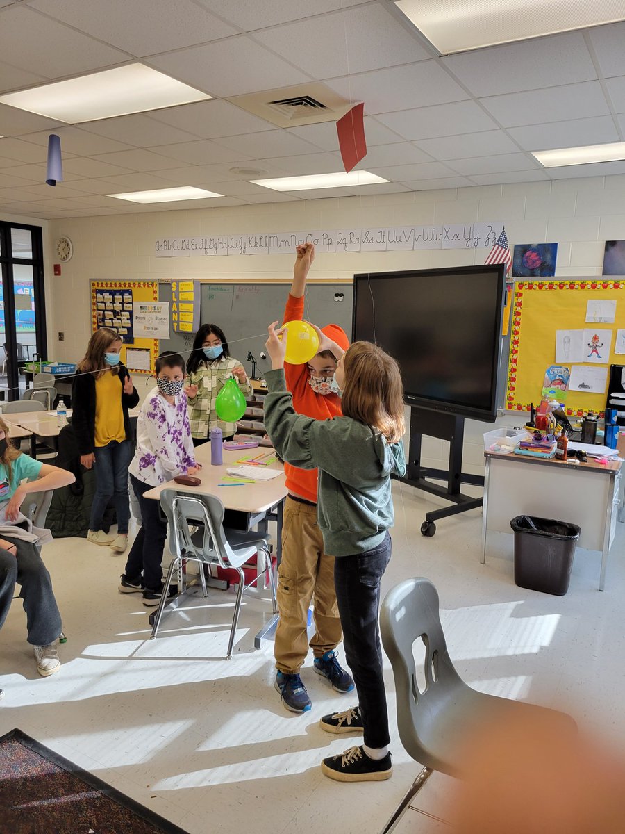 GregVeto92's tweet photo. Balloon messages and popping STEM lab. Force, motion,mass, kinetic, and potential energy @CountrysideElem https://t.co/rAkZZ3ggX0