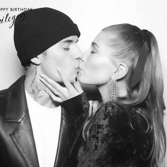 archivejailey's tweet photo. "My heart belongs to you. My eyes belong to you, my lips belong to you. I am yours. I am so blessed to be yours!" 🥺 https://t.co/fzGEidtM0C